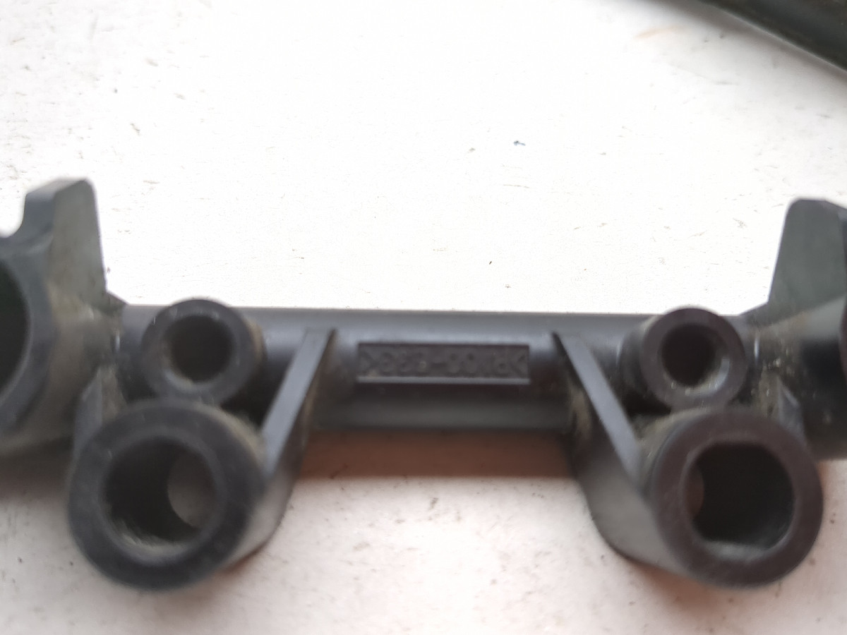07 08 Kawasaki ZX6R ZX 636 Gas Fuel Injector Rail - Sun Coast