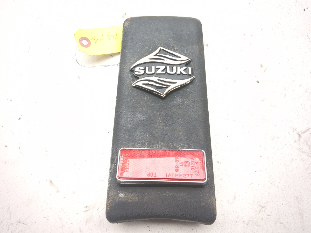 92-04 Suzuki VS800 Intruder Tool Box Storage Compartment - Sun