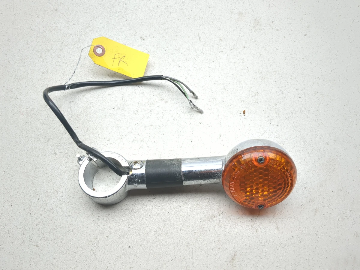 92-04 Suzuki VS800 Intruder Front Right Turn Signal Flasher