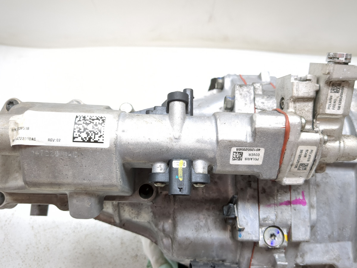 えS 21-24 Polaris Slingshot SL Transmission Gearcase Gearbox Assembly
