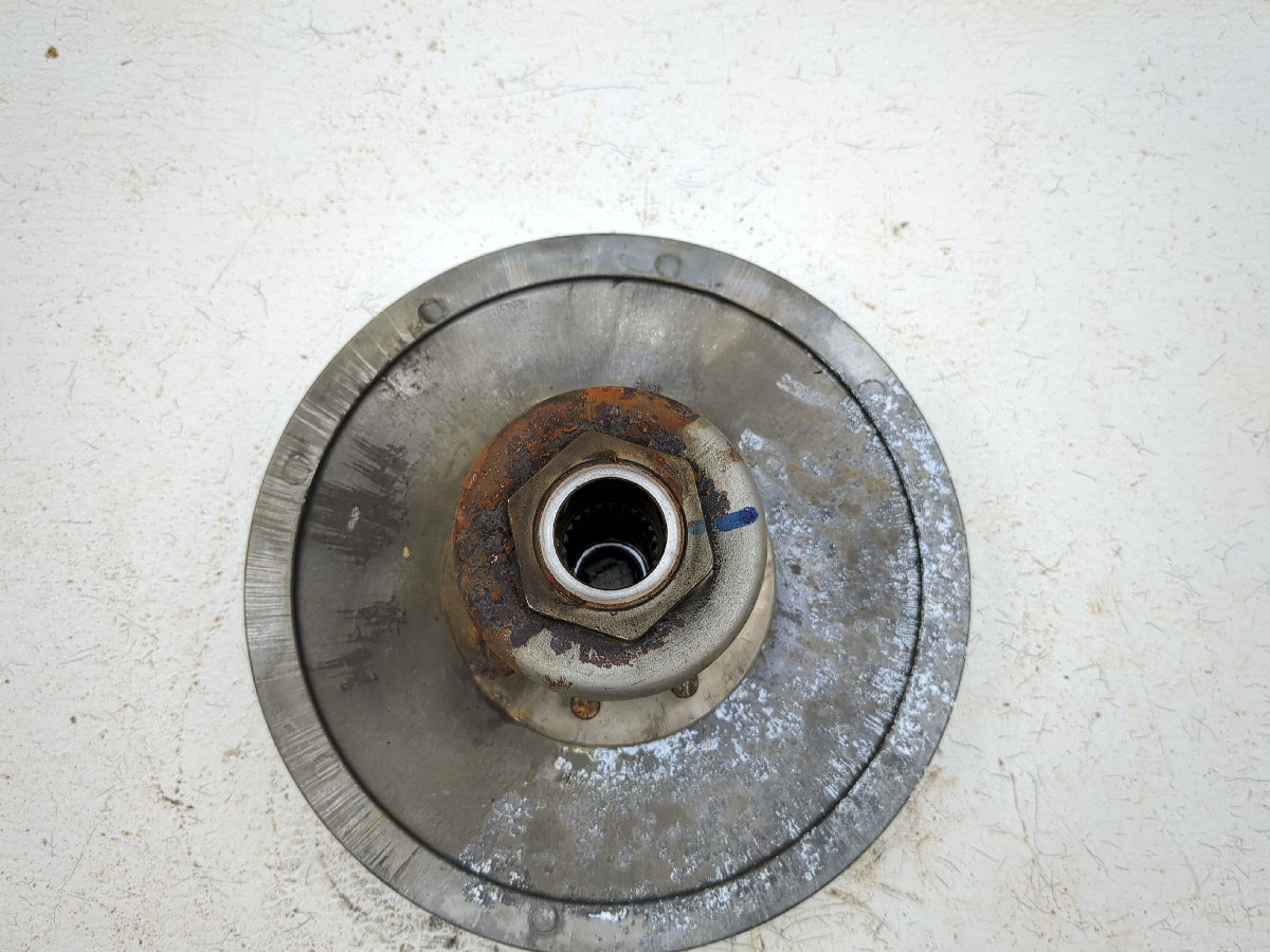 16-18 Yamaha Wolverine YXE700CVT Secondary Driven Clutch Assembly