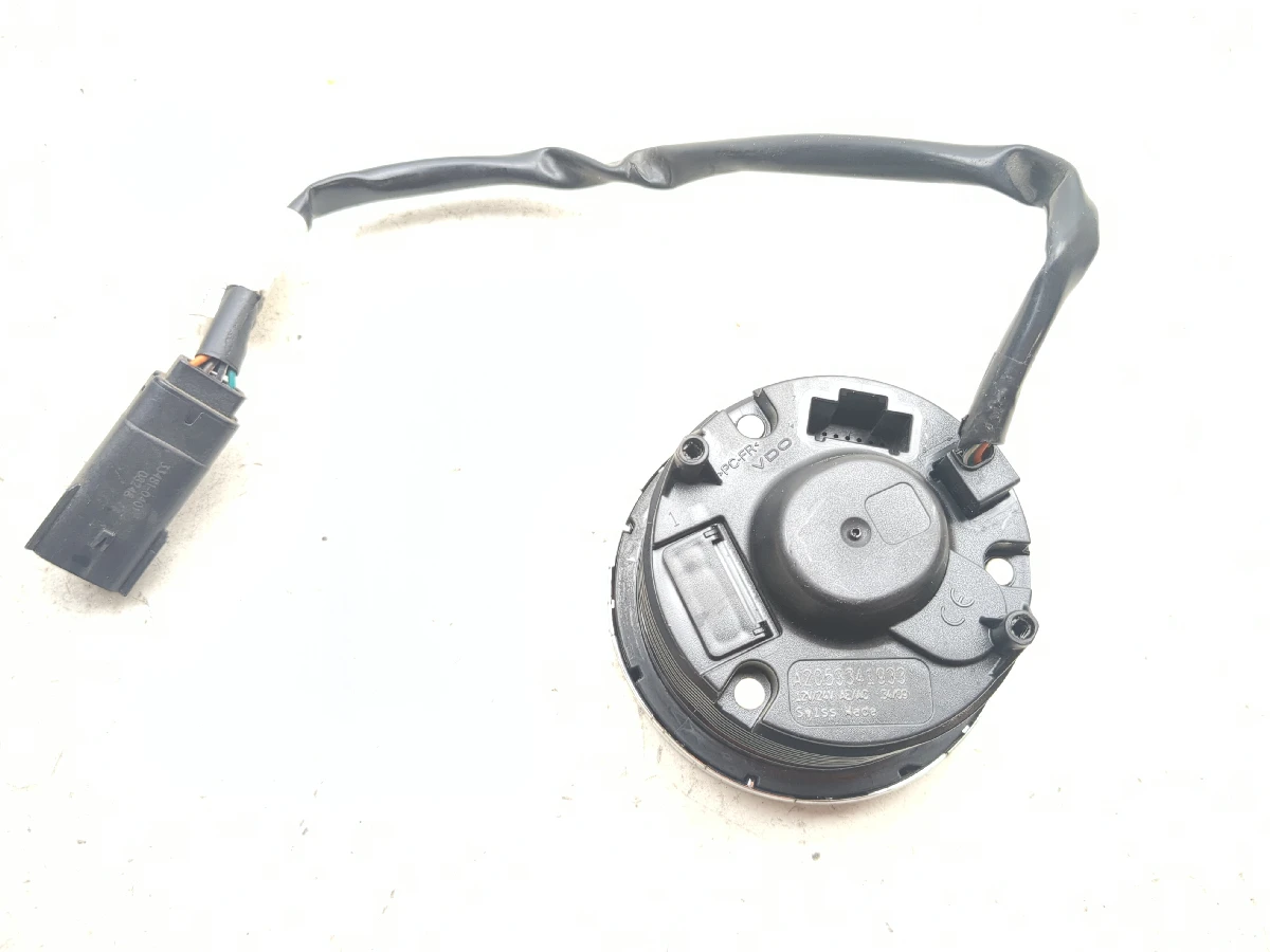 10-14 Victory Cross Roads RPM Tach Tachometer Gauge Display Meter