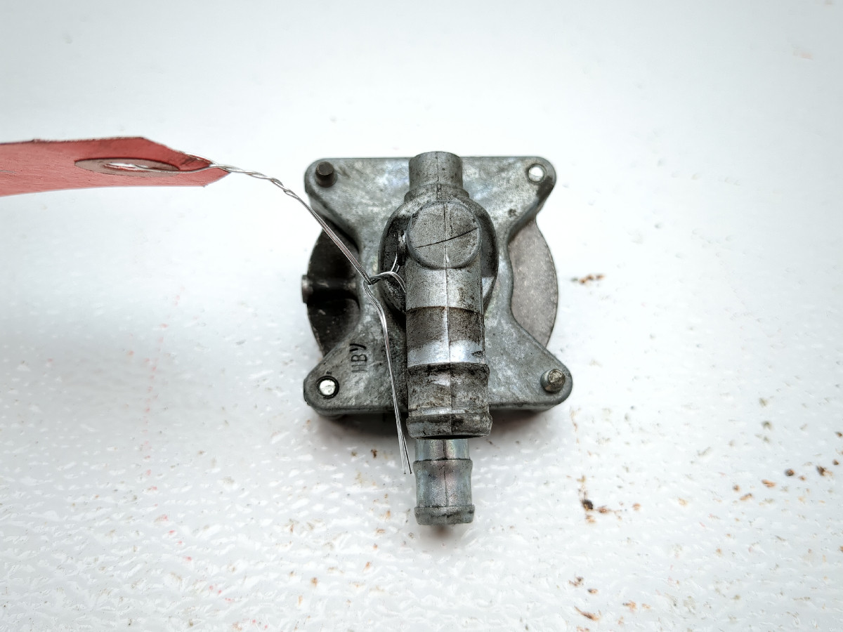 94-04 Honda VF750C Magna 750 Petcock Gas Fuel Shut Off - Sun Coast