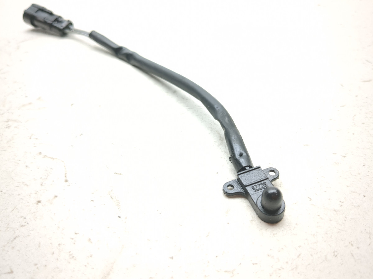 専用ページ ② 20-24 Aprilia RS660 Air Intake Temp Temperature Sensor 90225 - Sun