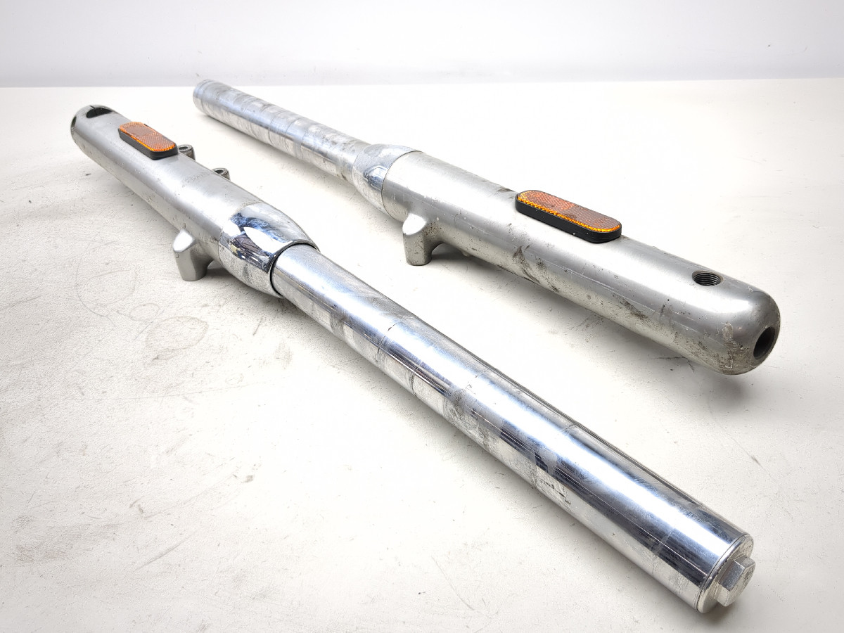 09-17 Triumph Thunderbird 1600 Front Forks Suspension Set STRAIGHT