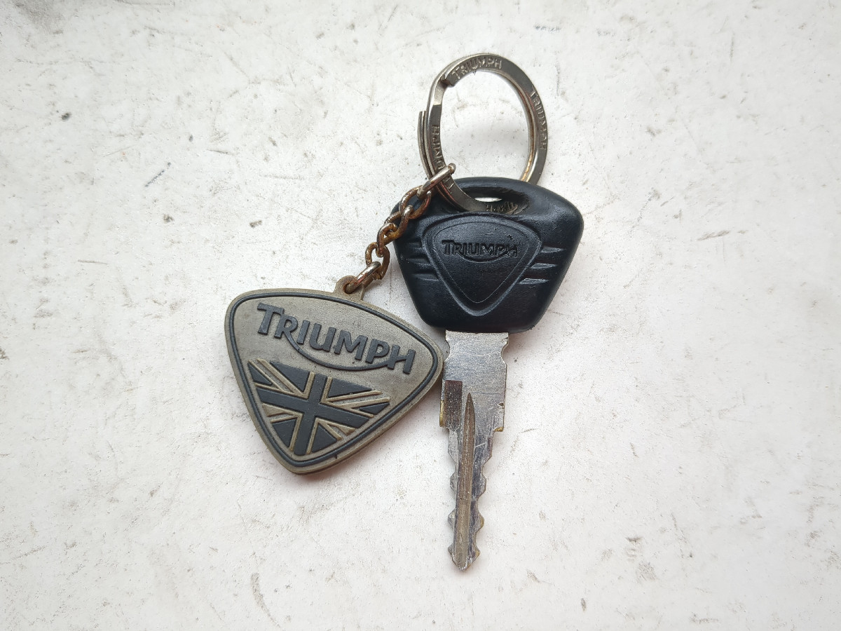 12-15 Triumph Tiger Explorer Ignition Switch Cap And Key W/ ECU