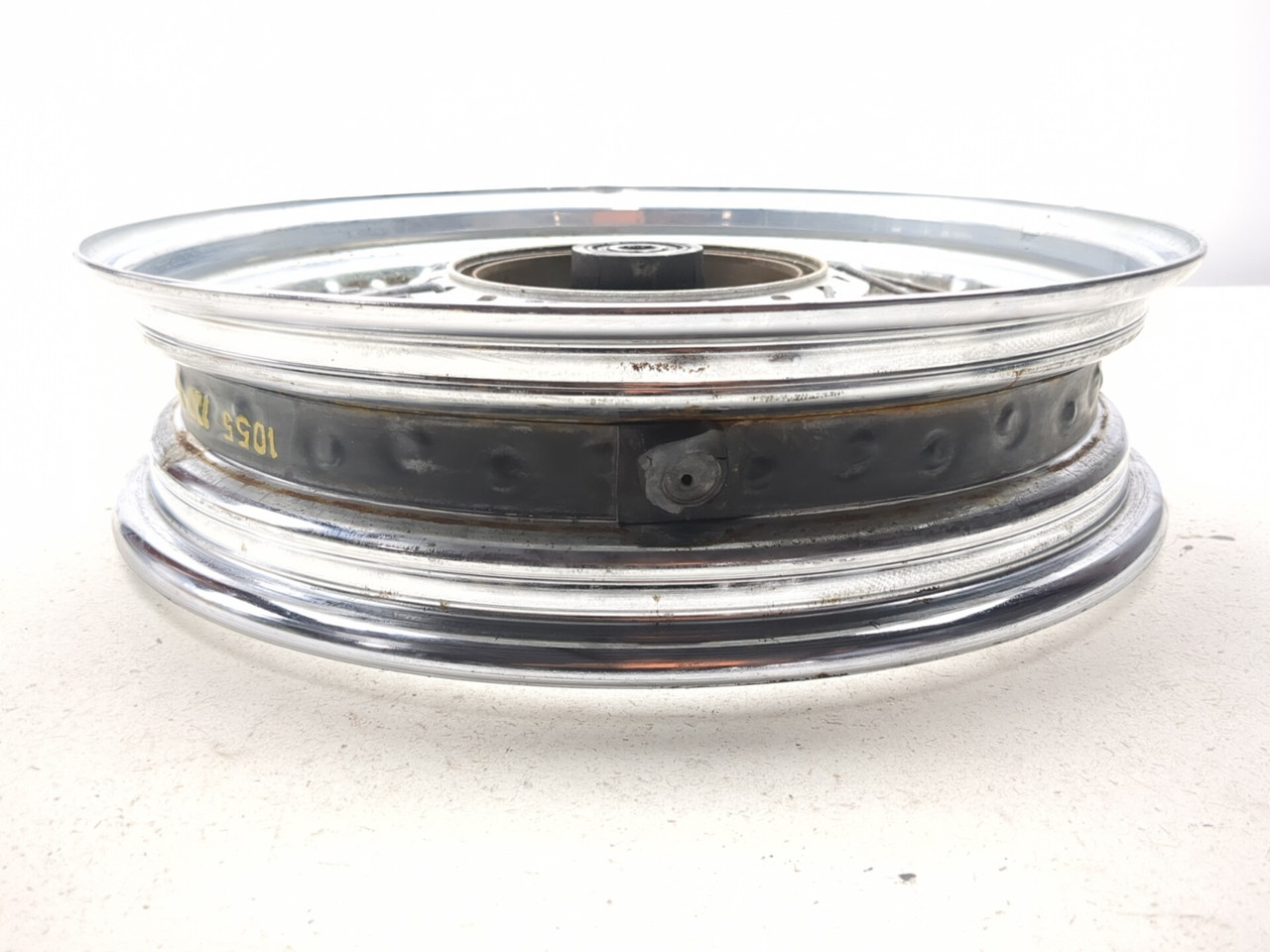 ロー 99-10 Suzuki GZ250 Rear Wheel Rim STRAIGHT 15x3.00 - Sun Coast