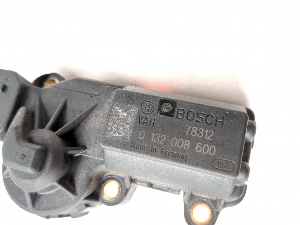 05-09 BMW K1200LT Idle Air Control Valve Stepper Motor 0132008600