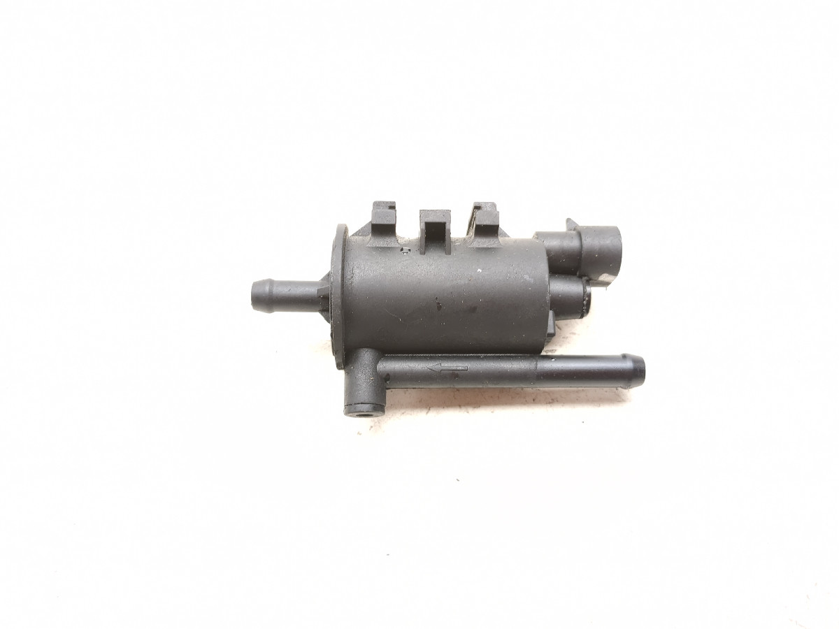 21-23 Benelli Leoncino 500 Canister Purge Vacuum Solenoid Valve