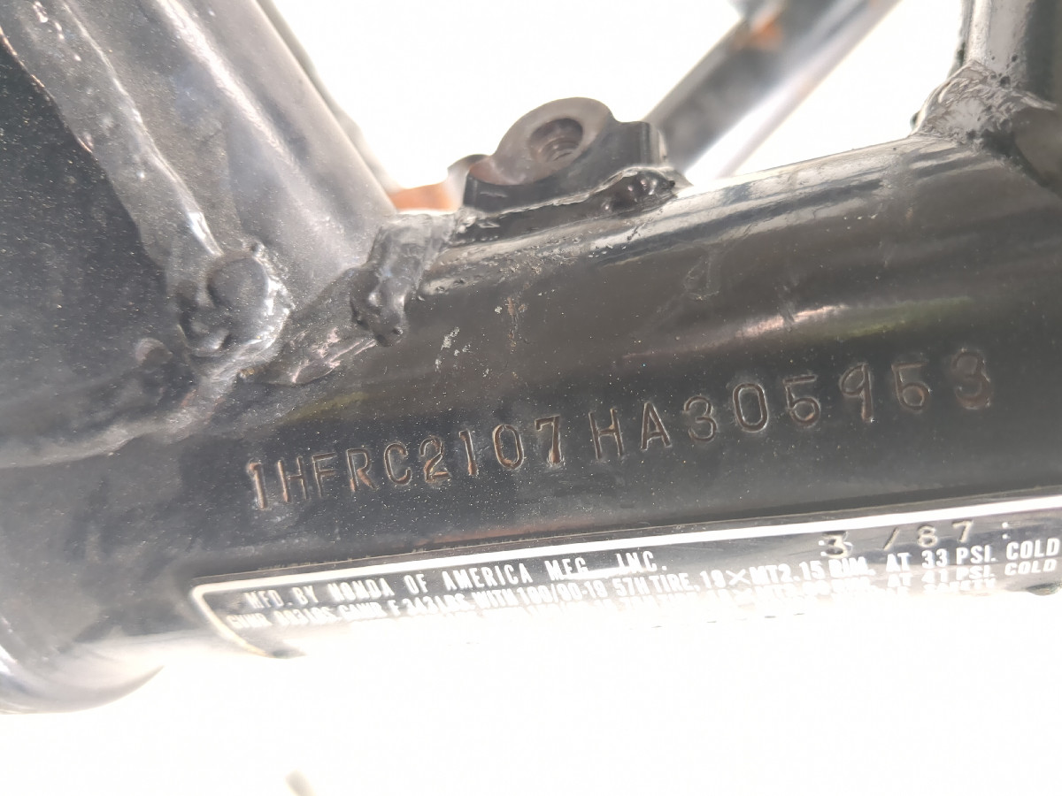 84-87 Honda VF700 Magna Main Frame Chassis STRAIGHT CLN - Sun