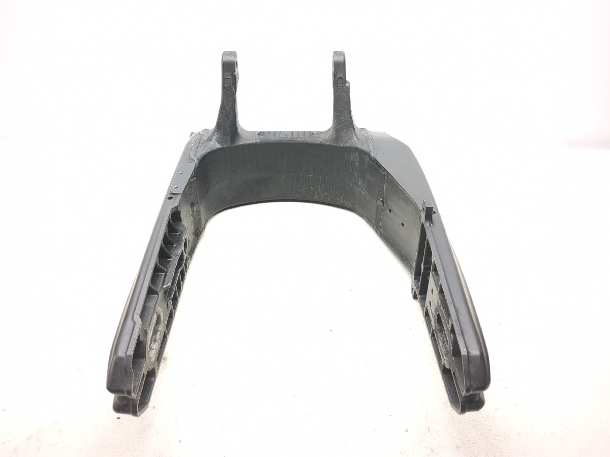 08-17 Yamaha Raider XV1900 CU Rear Wheel Swing Arm Frame - Sun
