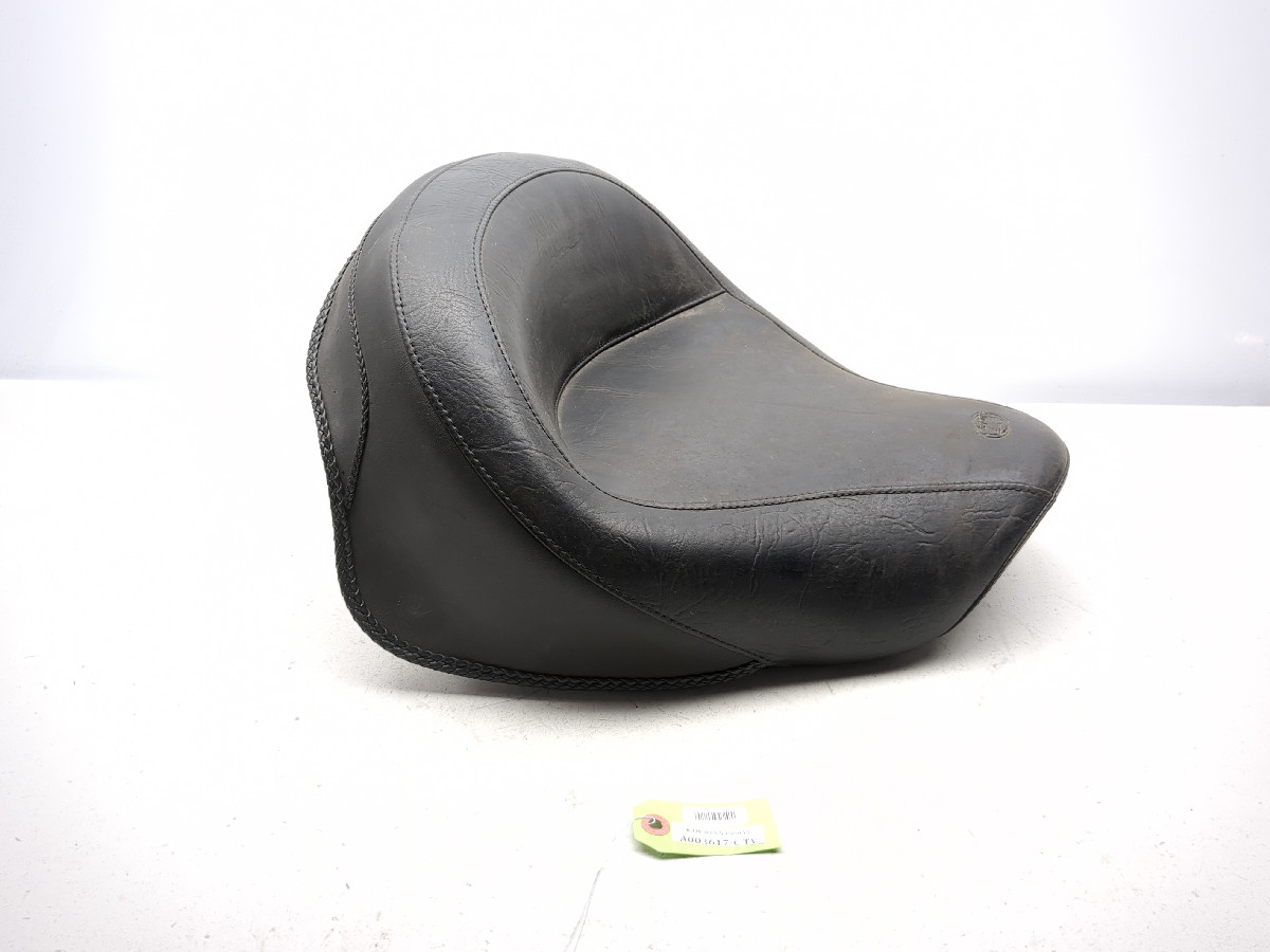 03-08 Kawasaki VN1600 Vulcan Classic Mustang Front Driver Seat