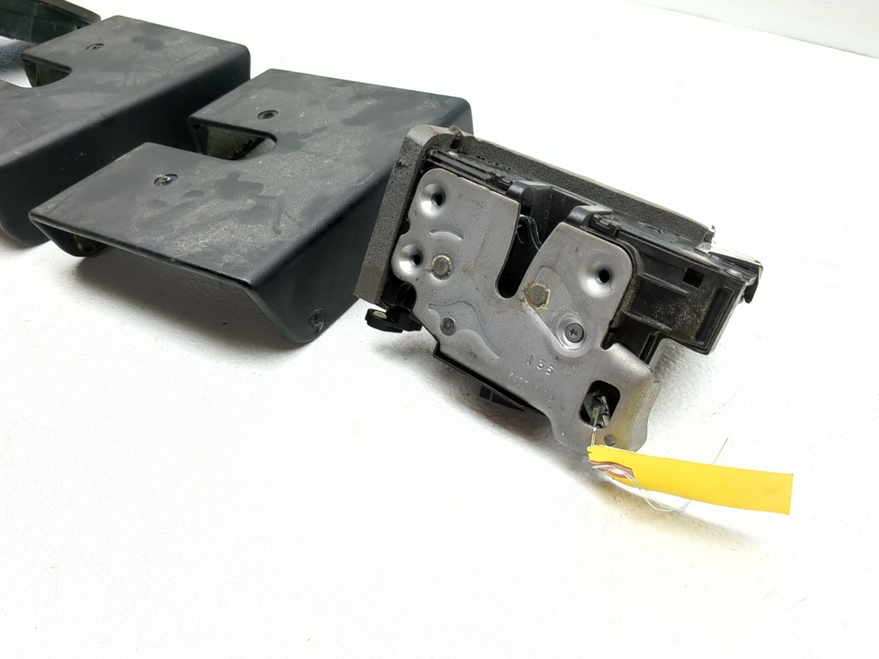 19-24 Vanderhall Carmel Driver Passenger Door Latch Set 13528349