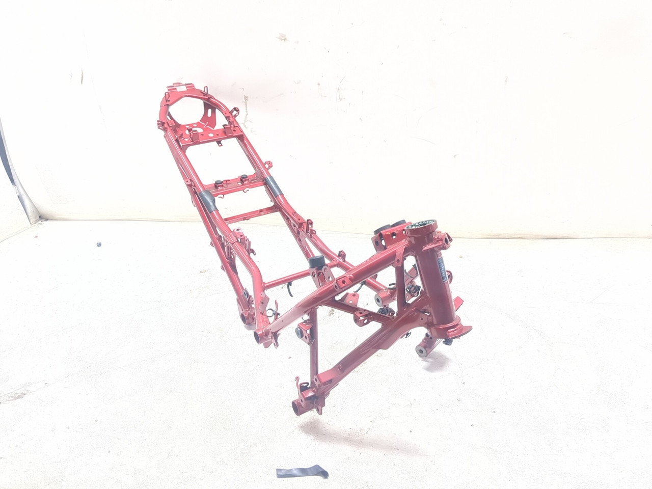 24 25 Kawasaki Z500 Main Frame Chassis DAMAGED SLVG - Sun Coast
