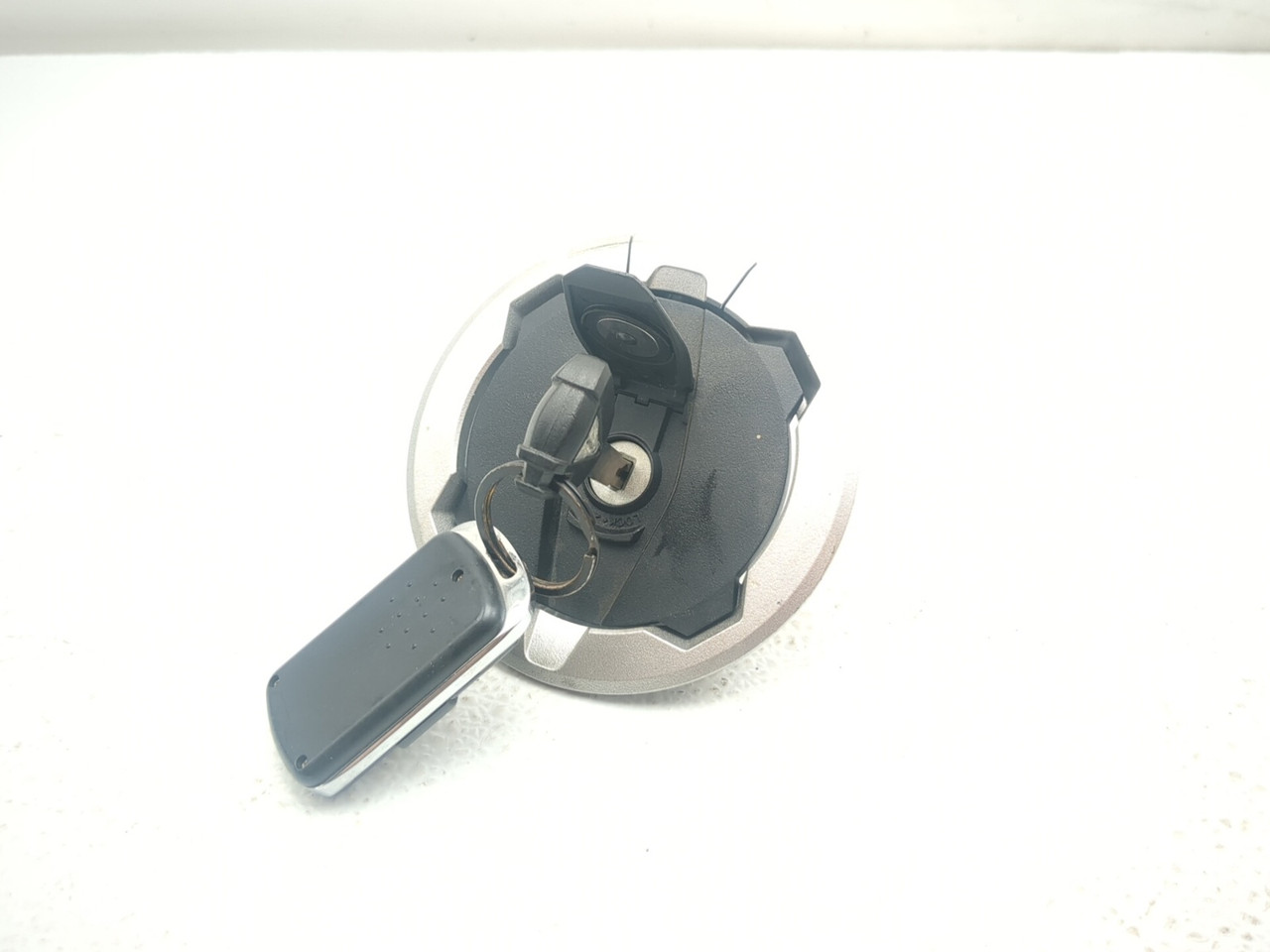 24 25 Kawasaki Z500 Lock Set Ignition Switch Cap And Key - Sun