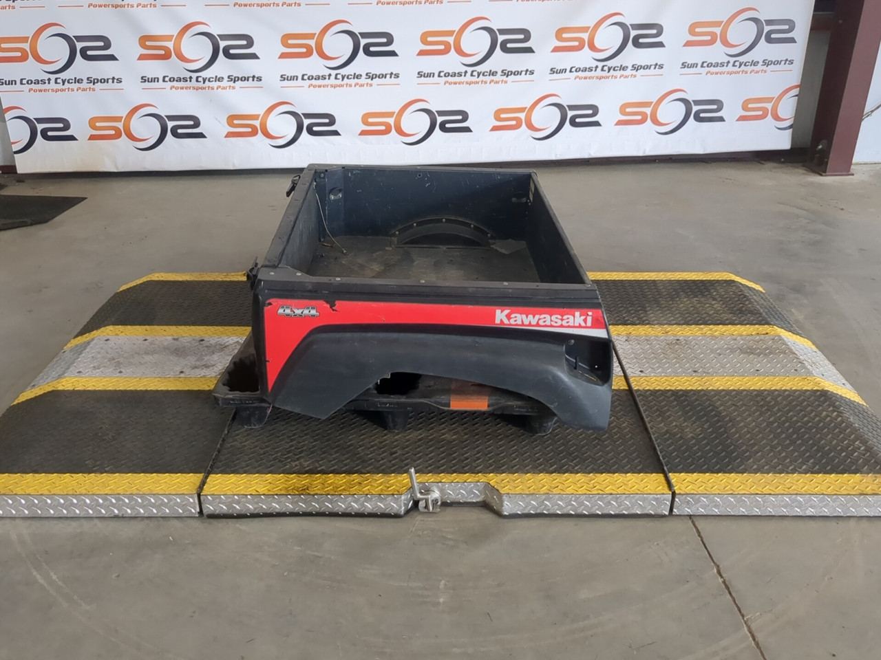 08-13 Kawasaki Teryx KRF 750 Rear Trunk Cargo Bed Box Assembly
