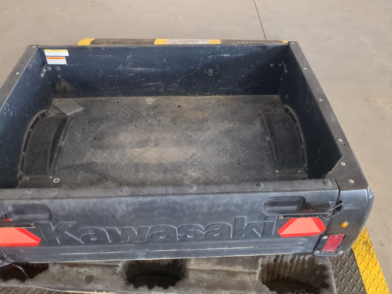 08-13 Kawasaki Teryx KRF 750 Rear Trunk Cargo Bed Box Assembly