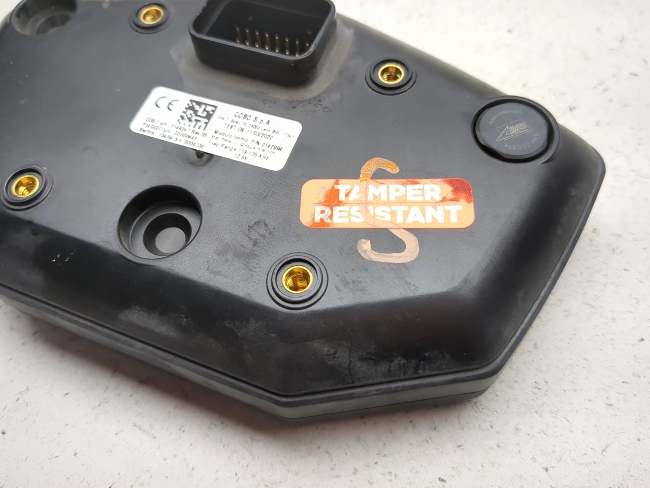 19 20 Moto Guzzi V85 TT Gauge Speedometer Tachometer Display