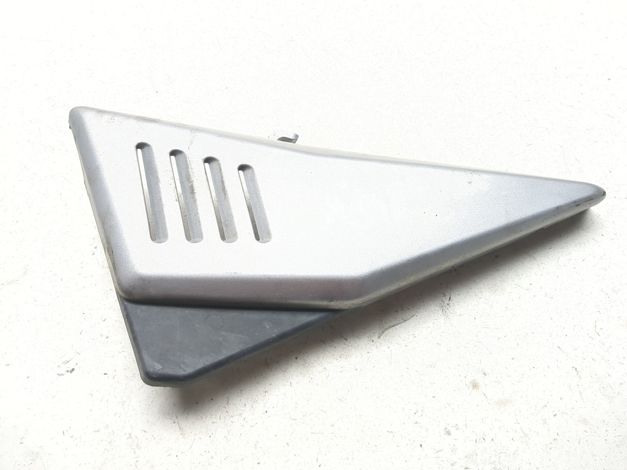 19 20 Moto Guzzi V85 TT Left Side Trim Fairing Cover Panel
