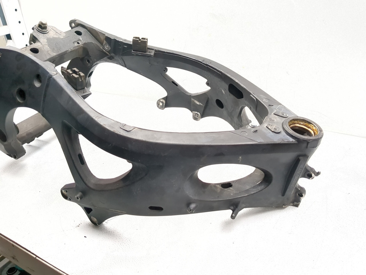 06-08 Yamaha YZF-R6S YZF R6 Main Frame Chassis STRAIGHT SLVG - Sun
