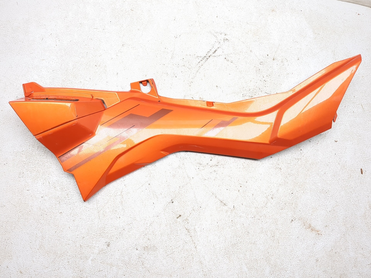 24 25 CFMOTO CForce 800 XC Left Side Cover Panel LAVA ORANGE 9AWA