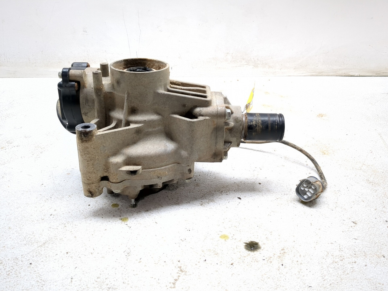 24 25 CFMoto CForce 800 XC Front Diff Differential Gearcase