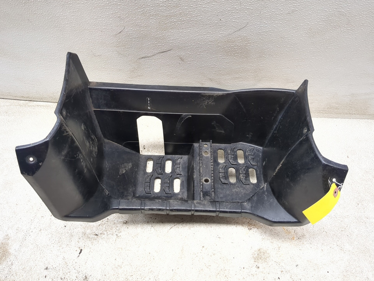 04-08 Yamaha YFM80G Grizzly Front Left Right Floorboard Footwell