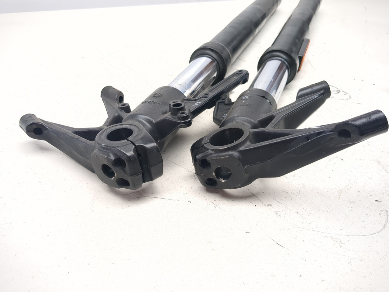 21-24 Ducati Monster 937 Plus Front Forks Suspension Set STRAIGHT