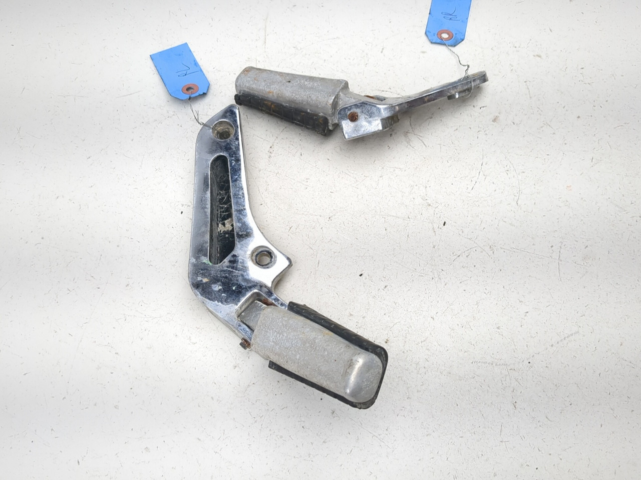 81-97 Yamaha Virago XV750 Left & Right Passenger Foot Pegs Rear