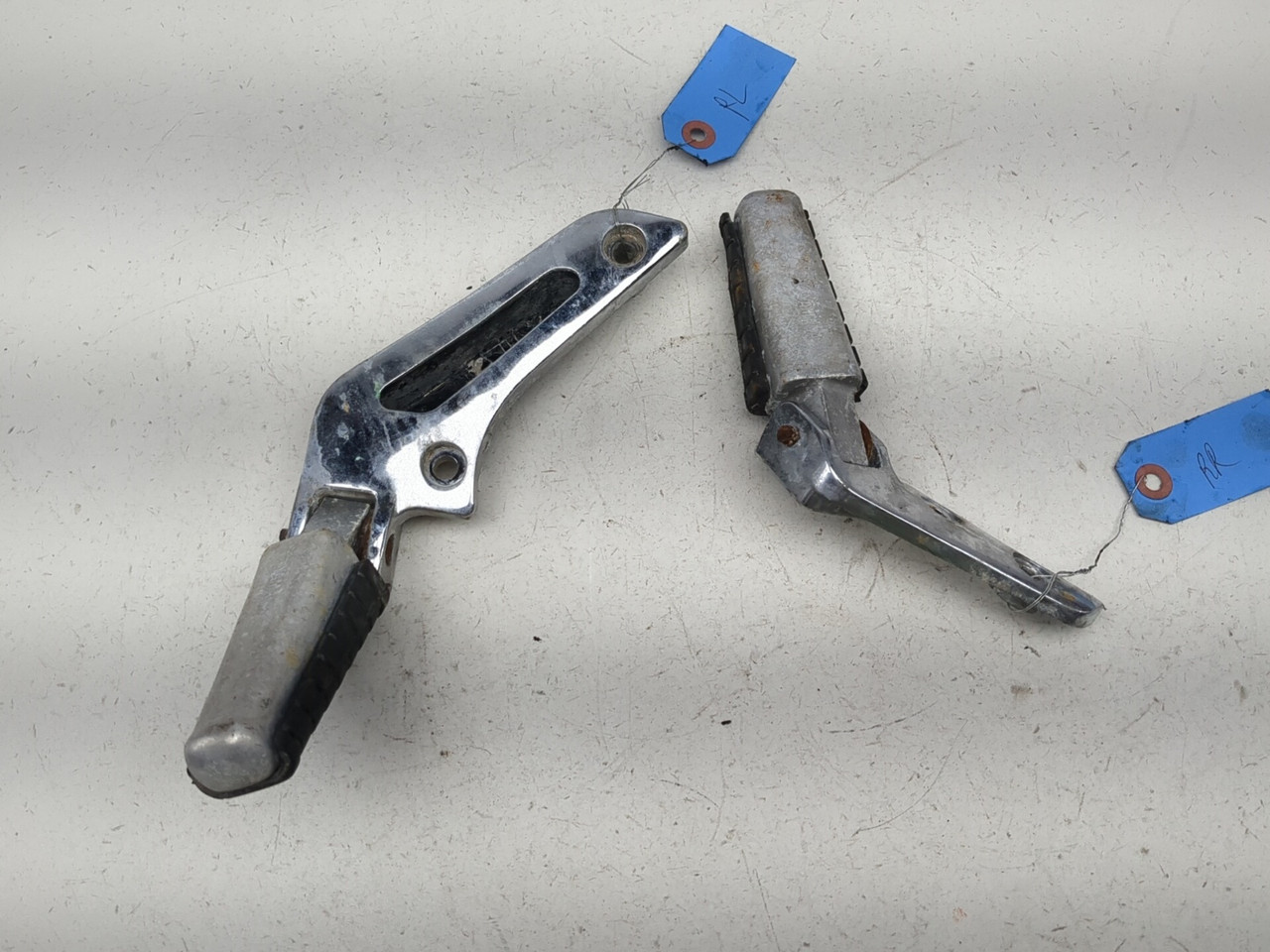 81-97 Yamaha Virago XV750 Left & Right Passenger Foot Pegs Rear