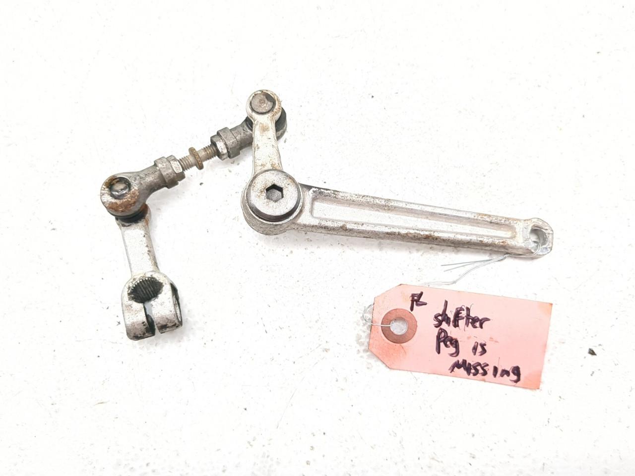 ルイです。 09-20 Yamaha Vmax 1700 VMX17 Shift Lever Linkage Left 2S3-18 2S3