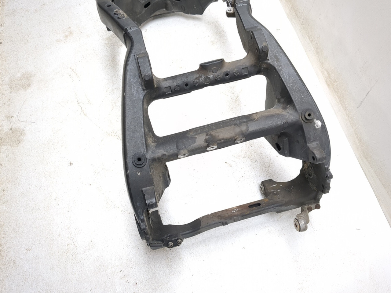 ATTN: DMG - 09-20 Yamaha Vmax 1700 VMX17 Main Frame Tail Title