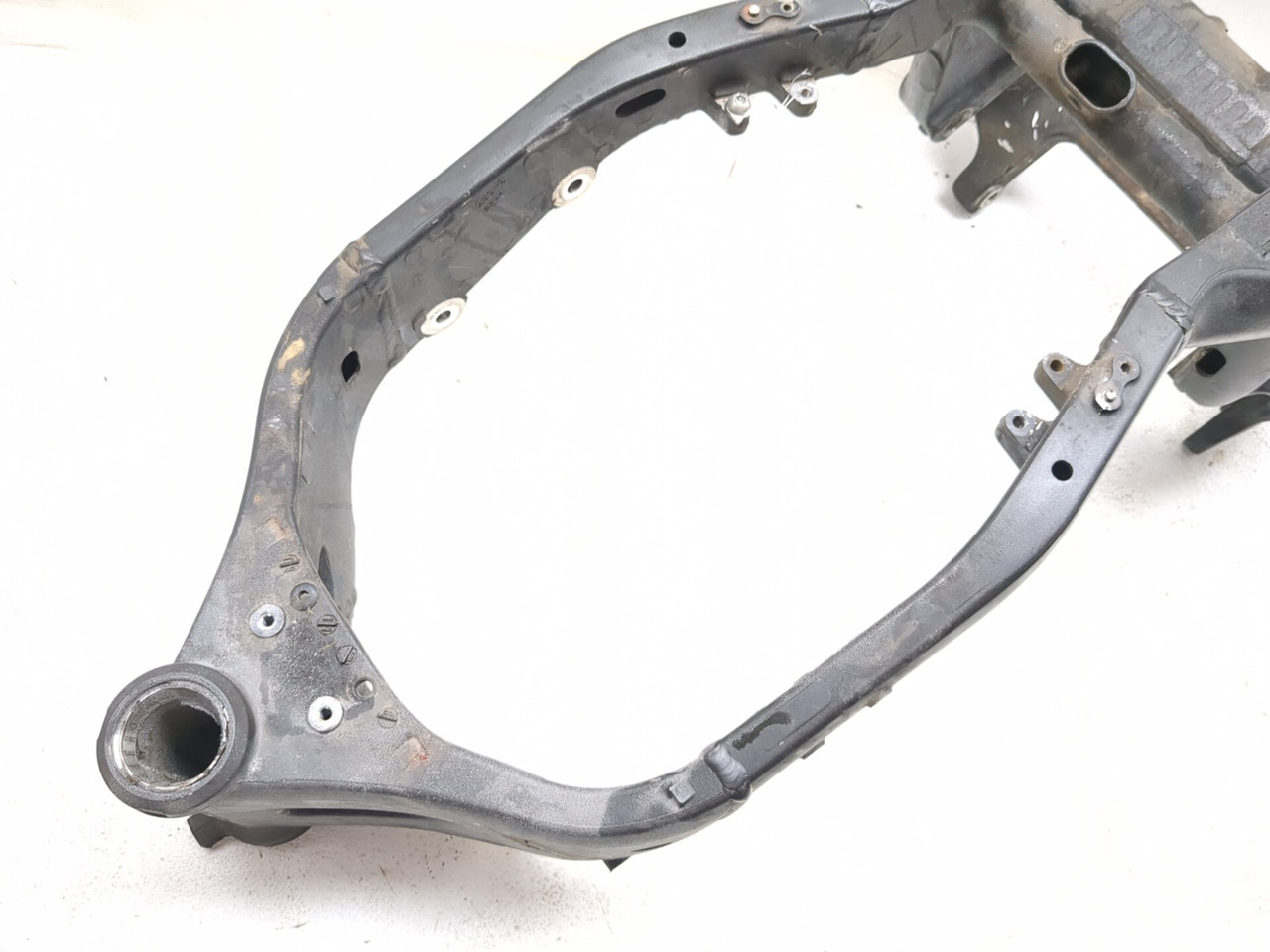 ATTN: DMG - 09-20 Yamaha Vmax 1700 VMX17 Main Frame Tail Title