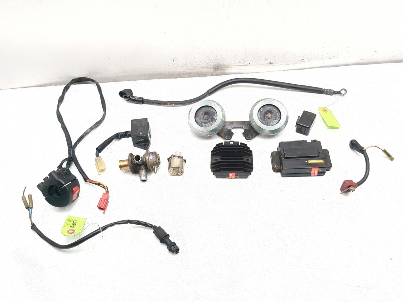 その他 K 85-06 Kawasaki Vulcan 750 VN750 Sensor Relay Set Electrical