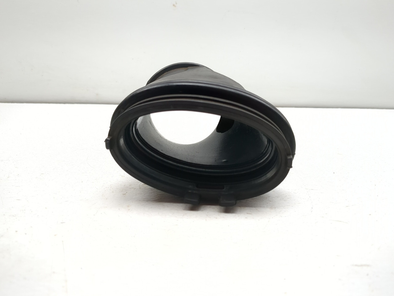 14-19 Can Am Spyder Rt SE6 Air Intake Boot 707800868 - Sun Coast
