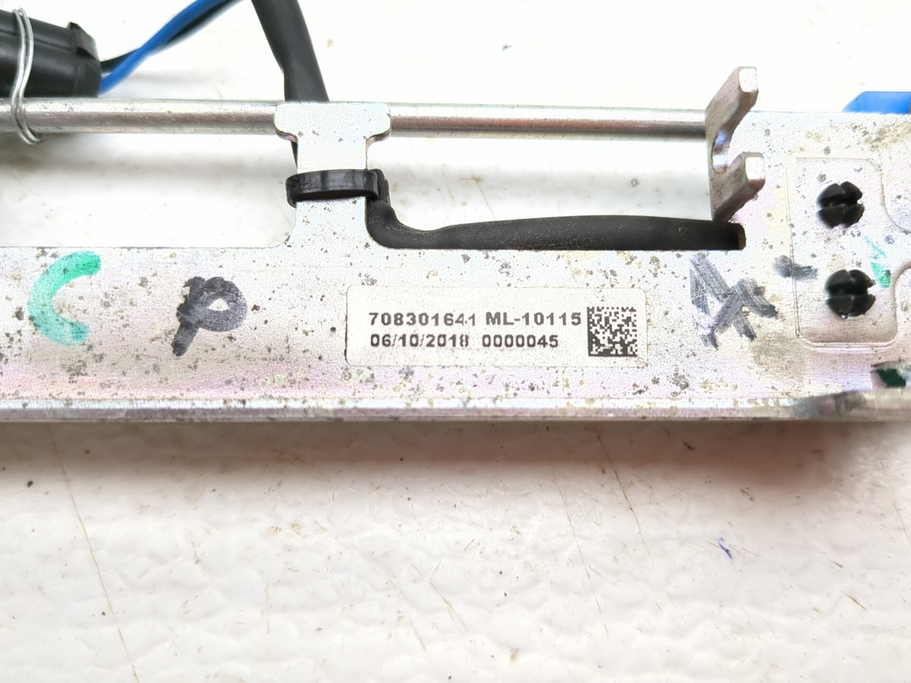 14-19 Can Am Spyder Rt SE6 Rear Left Storage Latch 708301641 - Sun
