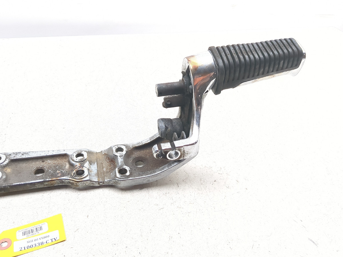 05-09 Suzuki S50 Boulevard VS800 Front Driver Foot Pegs Set - Sun