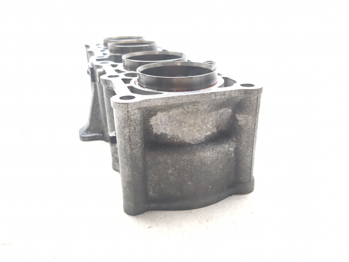89-93 Yamaha FZR600 Engine Motor Cylinder Head Jug - Sun Coast