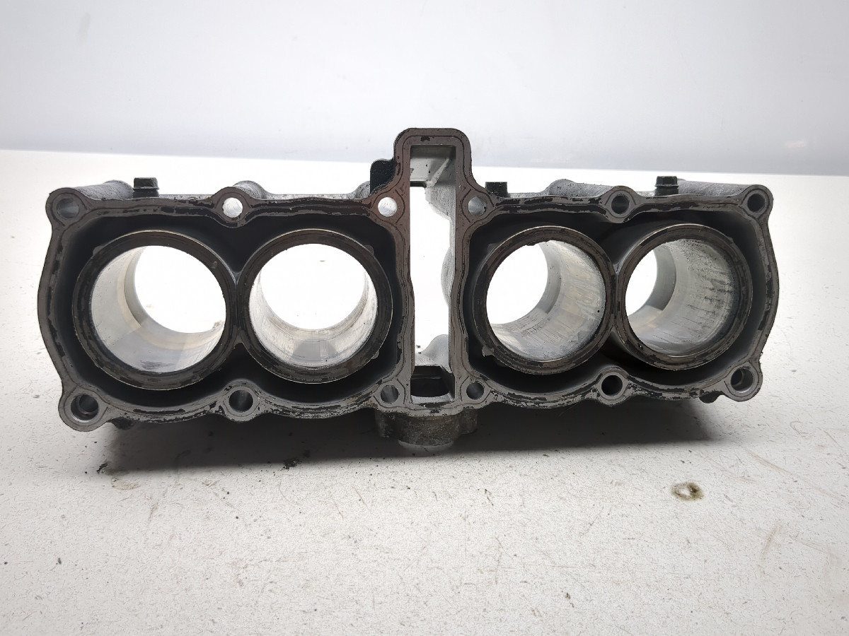 89-93 Yamaha FZR600 Engine Motor Cylinder Head Jug - Sun Coast