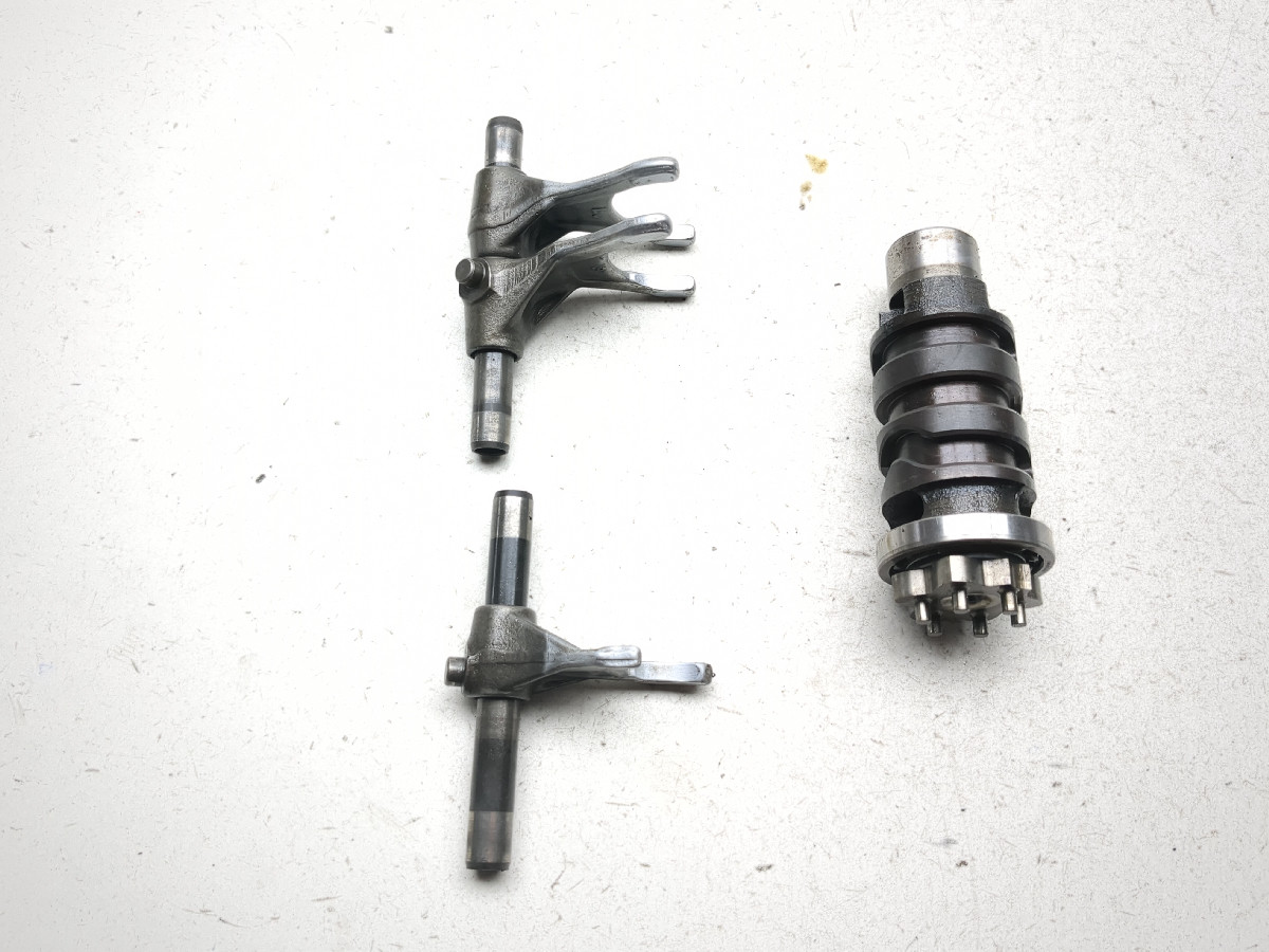 89-93 Yamaha FZR600 Transmission Shift Shifter Forks and Drum