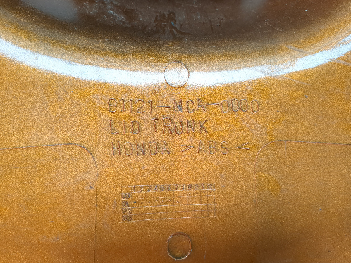 01-05 Honda Goldwing 1800 GL1800 Upper Trunk Panel W/ Bracket