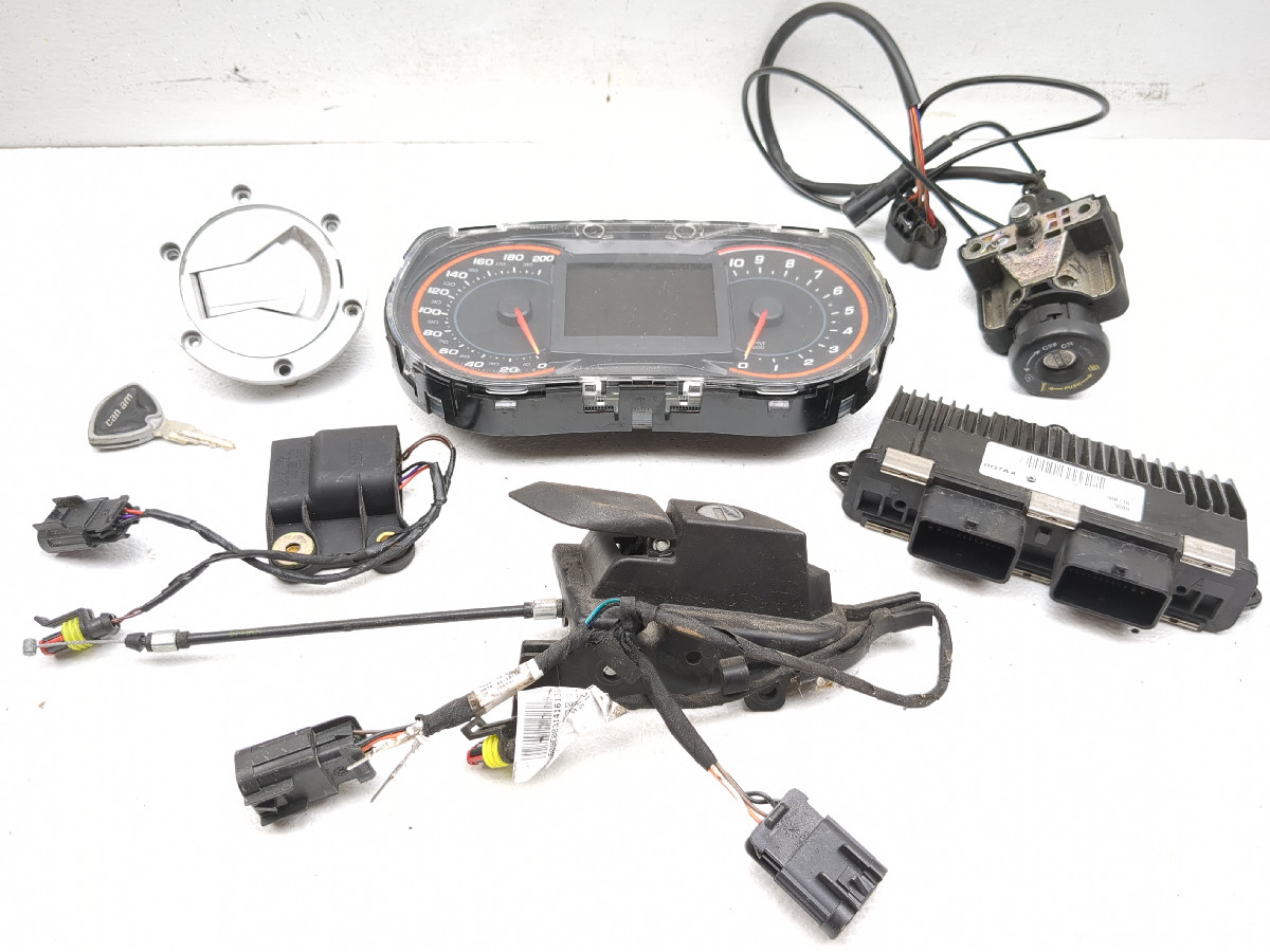 16-19 Can Am Spyder F3-T SE6 Gauge ECU Ignition Lock Set W/ Key