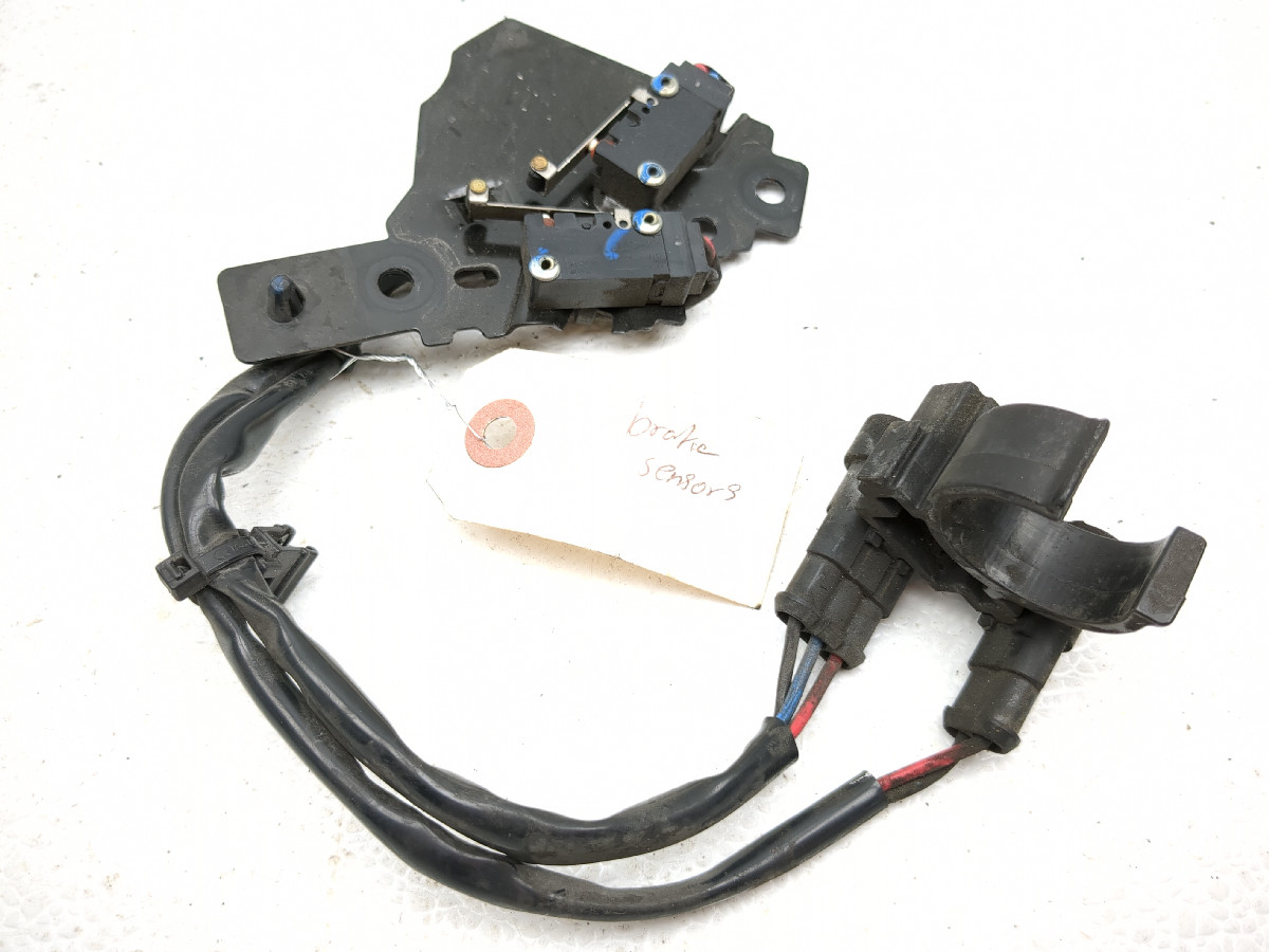 16-19 Can Am Spyder F3-T SE6 Tab Lock Foot Mount Relay Sensor Module ...