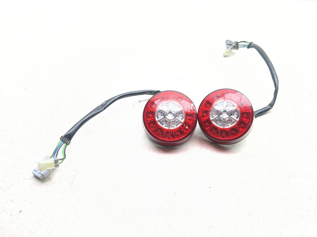 クロノヴァ アルケー リングライト 21-24 Argo Xplorer Xrt 570 Rear Tail Light Lamp Brake Light Set