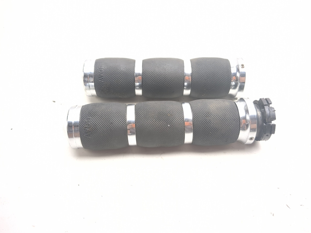 Kuryakyn Kinetic Grips For Kawasaki / Suzuki / Yamaha / Victory - Cycle Gear