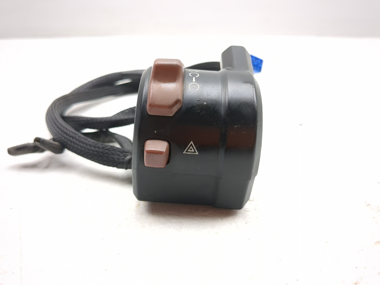 sun-sun様 22 23 Cfmoto 650 Adventura Front Right Handlebar Switch Button