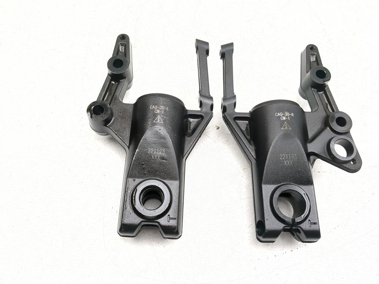 22 23 Cfmoto 650 Adventura Front Left & Right Fork Tube Lower