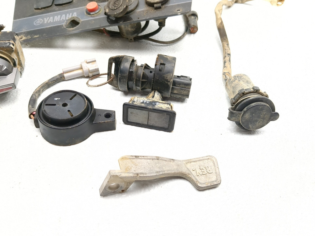 16-25 Yamaha YXZ 1000 YXZ1000R Lockset Ignition Switch And Key