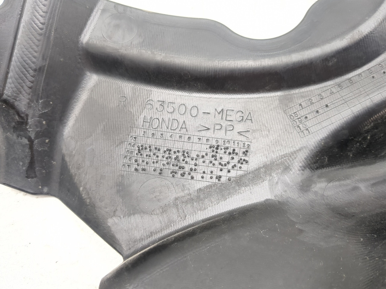 01-09 Honda VT75DC Shadow Spirit Front Left & Right Frame Neck