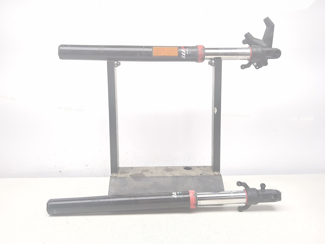 18-23 Husqvarna Svartpilen 401 Left & Right Front Fork Set Leg